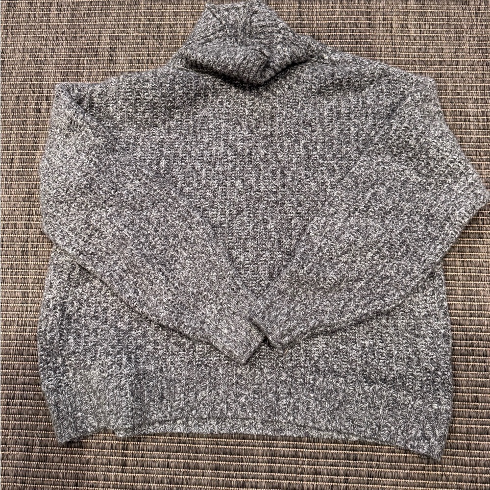 American Eagle Outfitters Men's Marled Gray Turtleneck Sweater